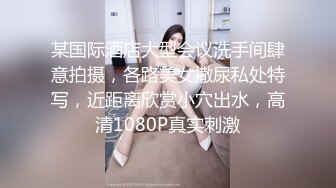 ✅重磅母子乱L后续1✅母子乱L 强上做会计的美腿妈妈上瘾，交欢椅高潮3次，附生活照，1个月内容6文件夹