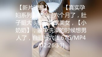 家庭网络摄像头TP妹子练完琴和男友手机视频自慰给对方看