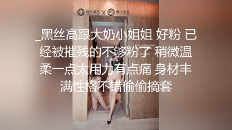 STP13345 最新火爆P站漂亮嫩模KYL运动型女孩公园裸体跑步 回到家玩漂亮粉穴到高潮浪叫 好想操她