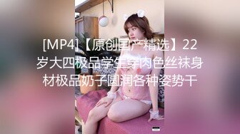 小女友的口活很不错