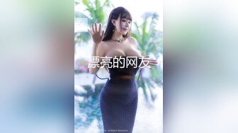 SWAG 洗完澡梳头、穿内裤，露美腿跟脚丫丫 Simonac