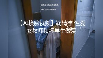 小宝寻花约了个牛仔短裤性感大奶妹子，撩起衣服舌吻摸奶口交上位骑乘猛操