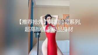 喜欢巨大阳具的国妹反差婊MomoYih，白虎美乳肤白10公分巨大玩具塞进嫩逼里自慰，绝对属于自慰需要一步到胃型的骚货 (5)