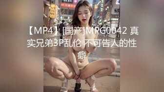 小夏寻花00后超嫩妹子返场，脱下衣服揉捏白嫩奶子，镜头前口交半脱内裤揉穴，骑乘猛操屁股