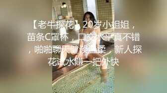 游乐场女厕全景偷拍女神级的小姐姐某游戏的代言人