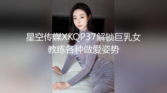 -漂亮阿姨大奶子 无毛肥鲍鱼 有大黑肉棒吃 看她笑的多开心